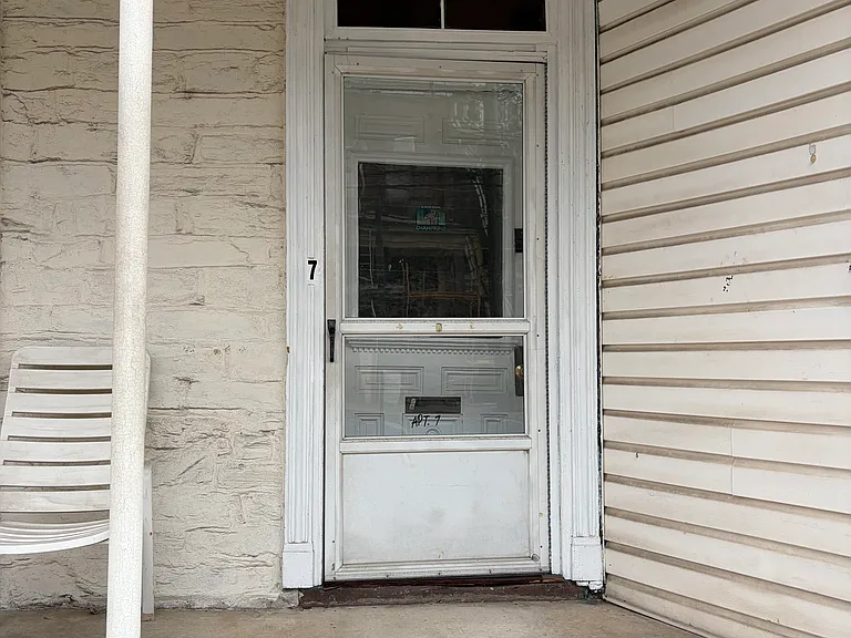 111 High St #7 — Photo 2