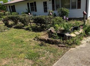 1369 Gip Manning Rd, Clarksville, TN 37042
