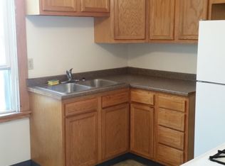 321 Academy St #2, Carnegie, PA 15106