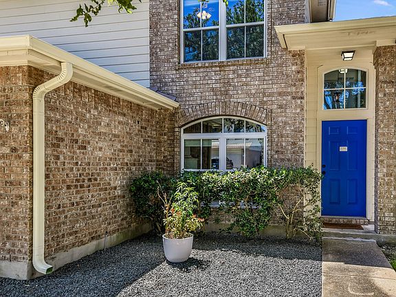 2nd image of 1021 Doras Dr
