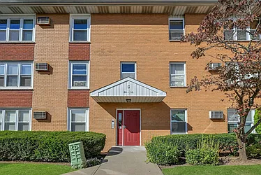 114 Riverview Court, #114