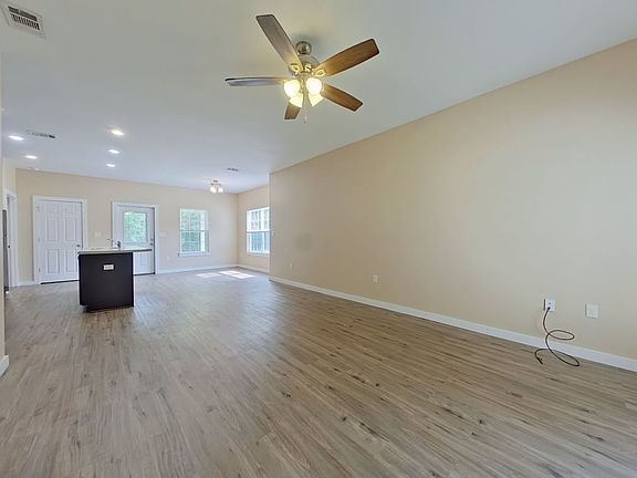 3rd image of 607 Williams Ave