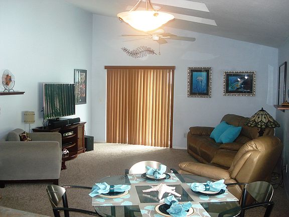 3rd image of 2624 Lakeside Cir