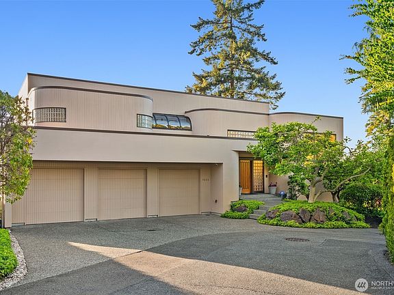 3rd image of 9233 Olympic View Drive