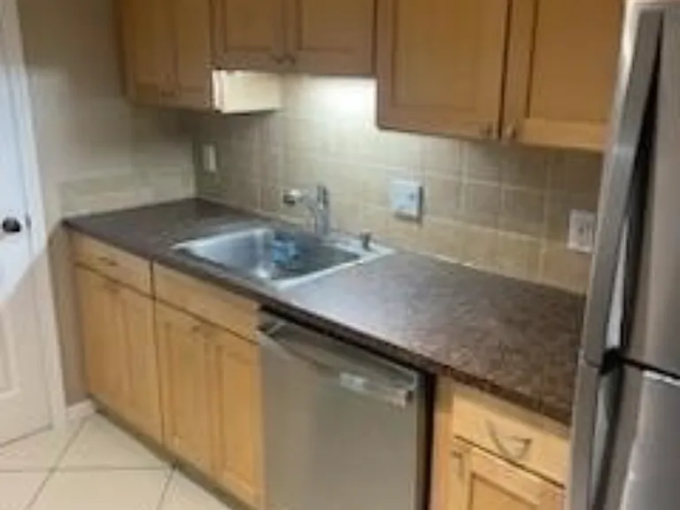 2311 N Congress Ave #15 — Photo 4