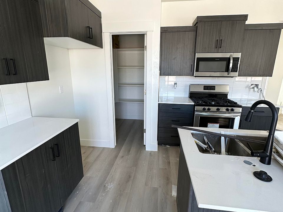 2nd image of 2310 E Luciano Ln