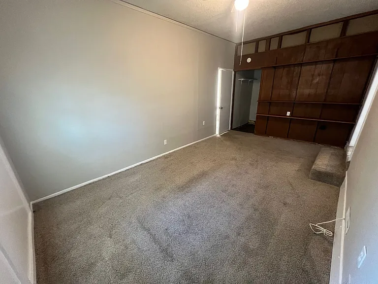 8901 E Gregory Blvd — Photo 22