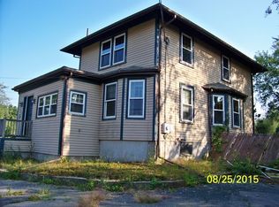 195 E Grove St, Middleboro, MA 02346
