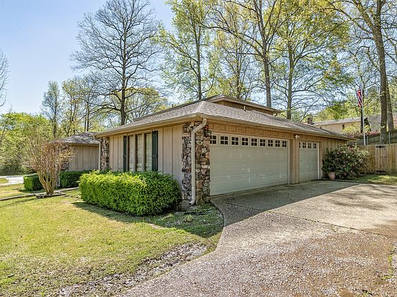 4th image of 2403 Forrest Park Dr