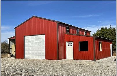 Custom 3 Tier Barn