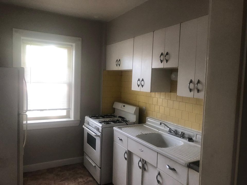 1st image of 1242 Cove Ave #1