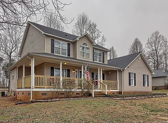 2nd image of 229 Strawberry Ln