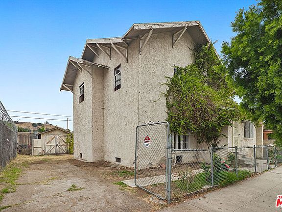2nd image of 3558 N Figueroa St
