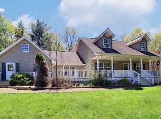 316 White Pine Dr, Stroudsburg, PA 18360