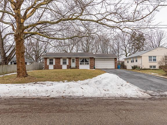 2nd image of 709 Westbury Ln