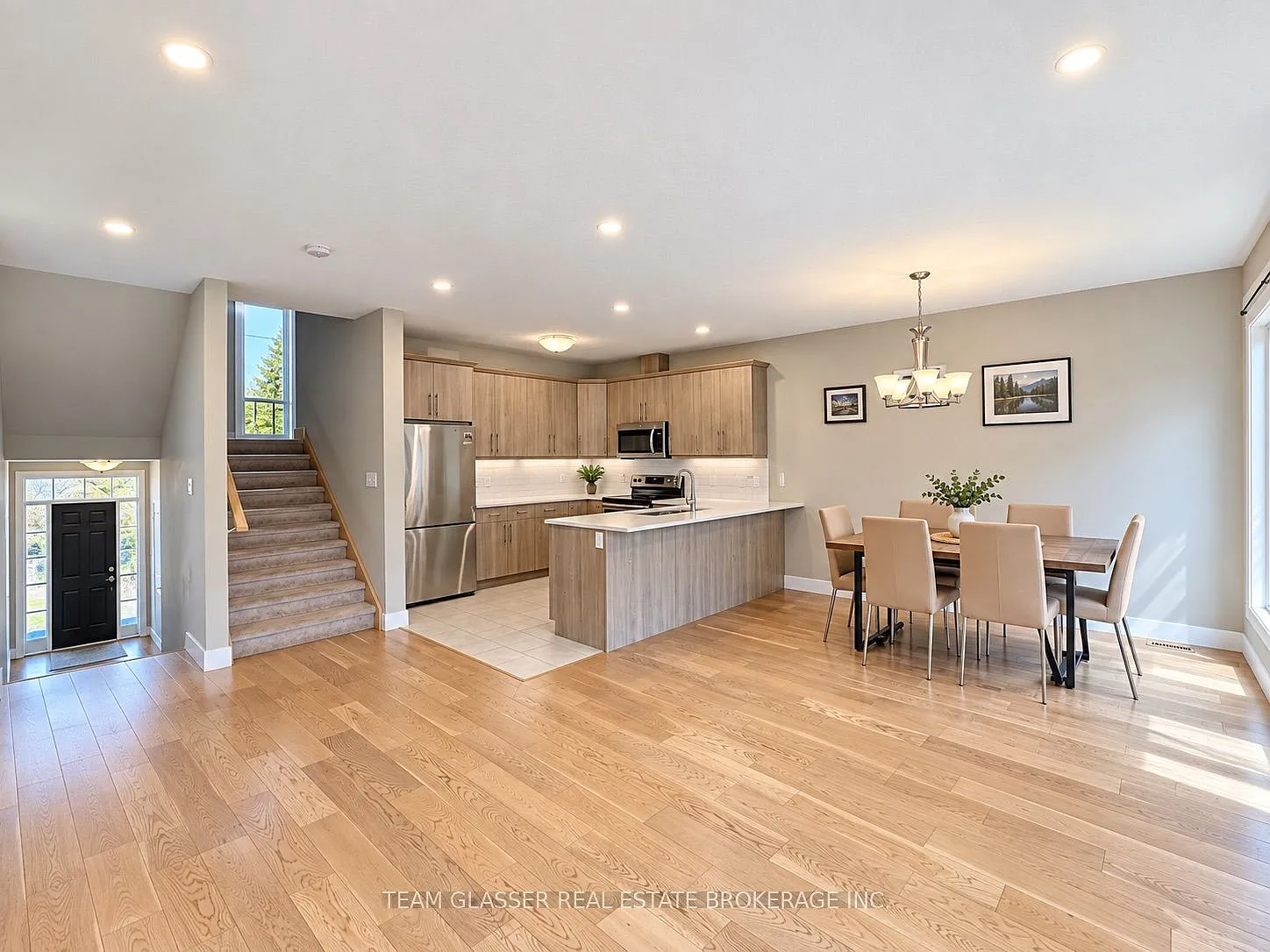 4 bed, $2,600 — Photo 3