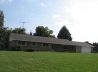 904 E 20th St, La Porte, IN 46350