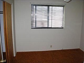 5th image of 601 6th Ave E