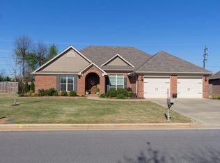 126 Wynchase Dr, Muscle Shoals, AL 35661