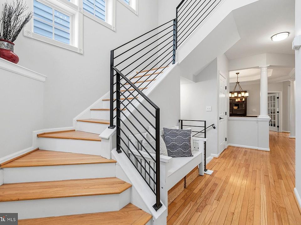 7744 Porters Hill Ln, Lorton, VA 22079 | Zillow