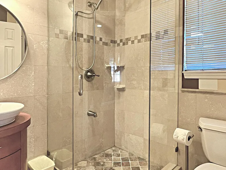 5627 Adele Ave — Photo 44