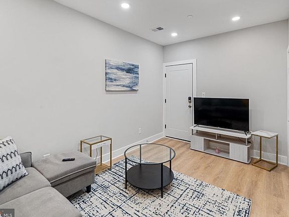 5th image of 820 18th St NE #102