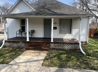471 S State St, Monticello, IL 61856