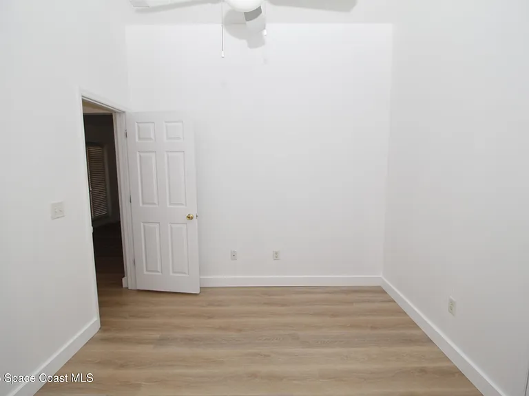 2440 Bridgeport Cir — Photo 17