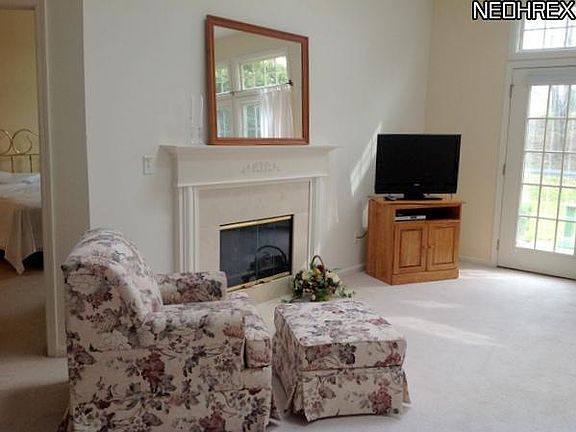 4th image of 2743 Wyndgate Ct #28