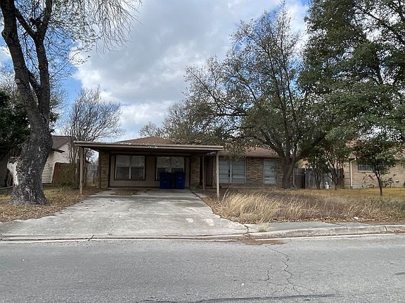 3rd image of 2907 Charles Conrad Dr