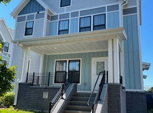 505 E College St APT 2, Iowa City, IA 52240