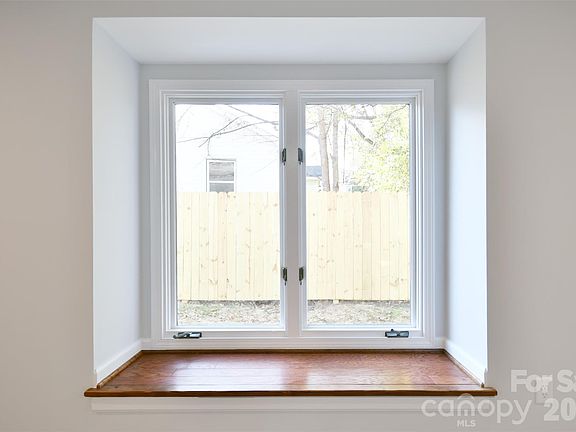 3rd image of 172 Eudy Dr NW