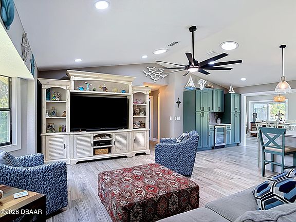 5th image of 2519 Glenwood Dr
