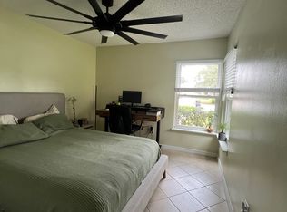 5434 Halifax Dr, Orlando, FL 32812