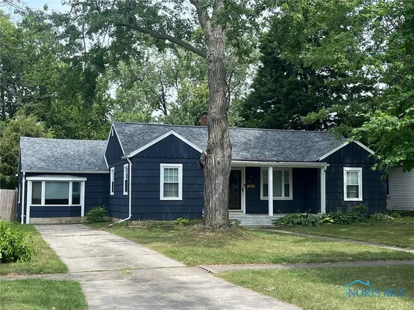 409 W 6th St, Perrysburg, OH 43551