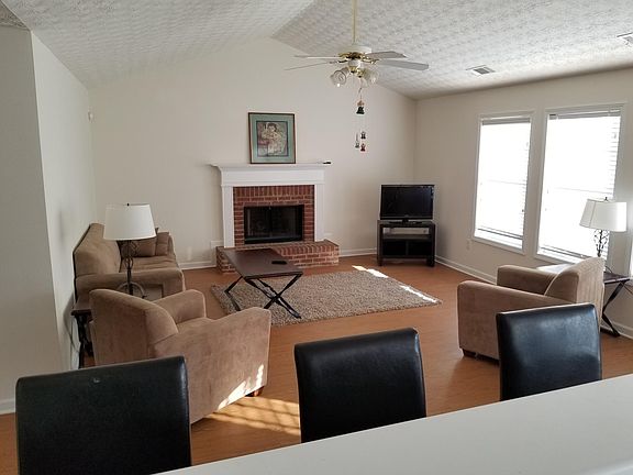 2nd image of 3557 Lake Valley Ct