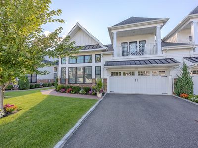 82101 Spruce Pond Circle #82101, Plainview, NY, 11803
