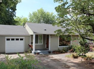 5940 SW Illinois St, Portland, OR 97221
