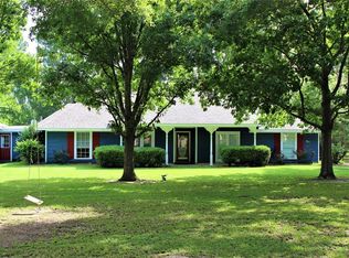 3011 N Saddlebrook Ln, Katy, TX 77494