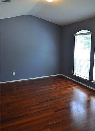 5th image of 1207 Cardigan St