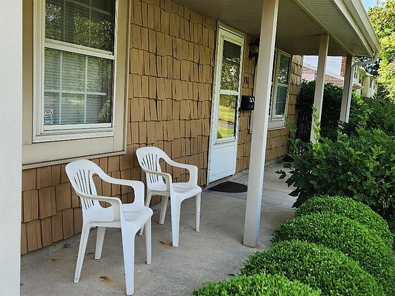 2nd image of 3361 Amberway Ct #150