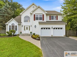 2 Continental Ct, South River, NJ 08882