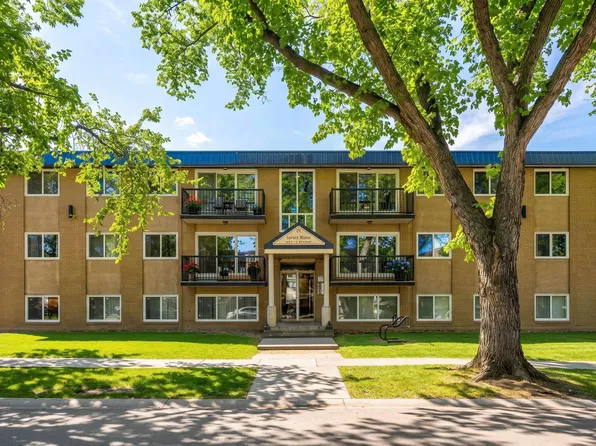 10621 79th Ave NW #105, Edmonton, AB T6E 1S2