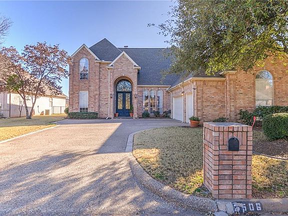2nd image of 2506 Pebble Dr