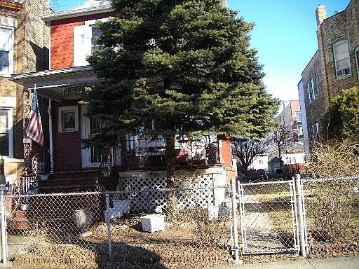1st image of 4875 N Ashland Ave