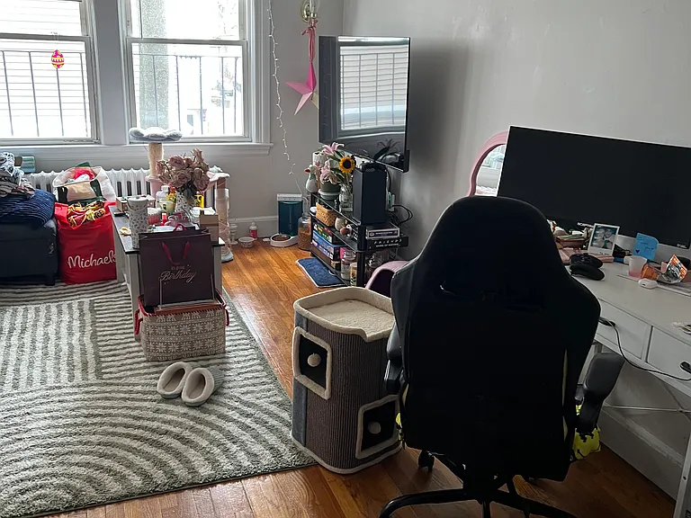 95 Adams St #8 — Photo 1