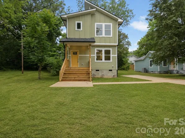 1324 Old Charlotte Rd, Statesville, NC 28677