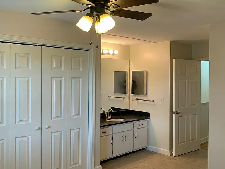 210 Appleby Dr #207 — Photo 8