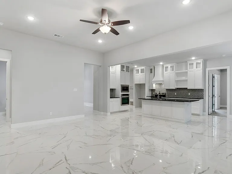 2217 S Peachtree Ct — Photo 13