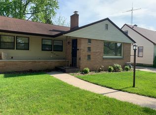 3411 77th St, Kenosha, WI 53142